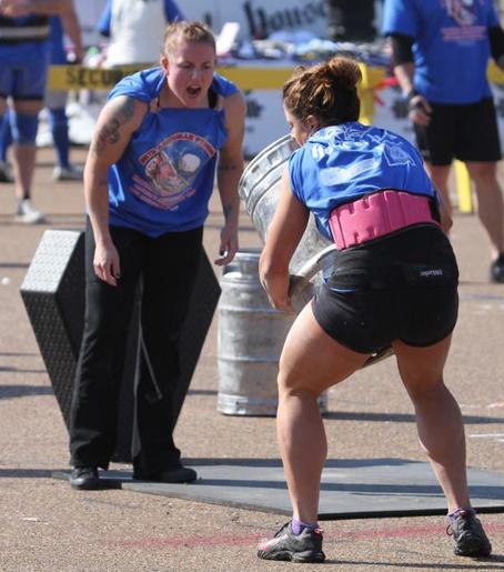 Sue Metcalf - Americas Strongest Woman 2011 - The Keg